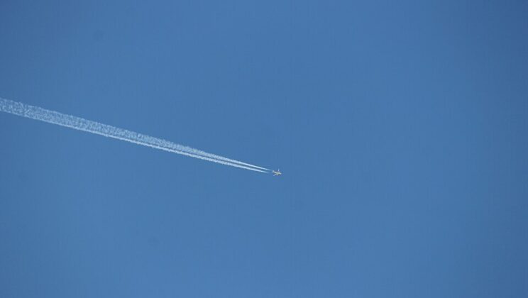 Chistes de Avión y Aeropuerto: El Humor de las Alturas